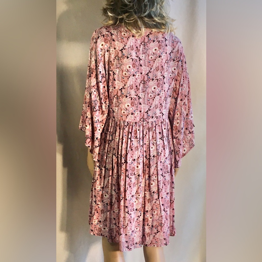 Bohemian dress, pink w/ tiny floral print, deep lace-up V neck, bell sleeves. S - Picture 8 of 14